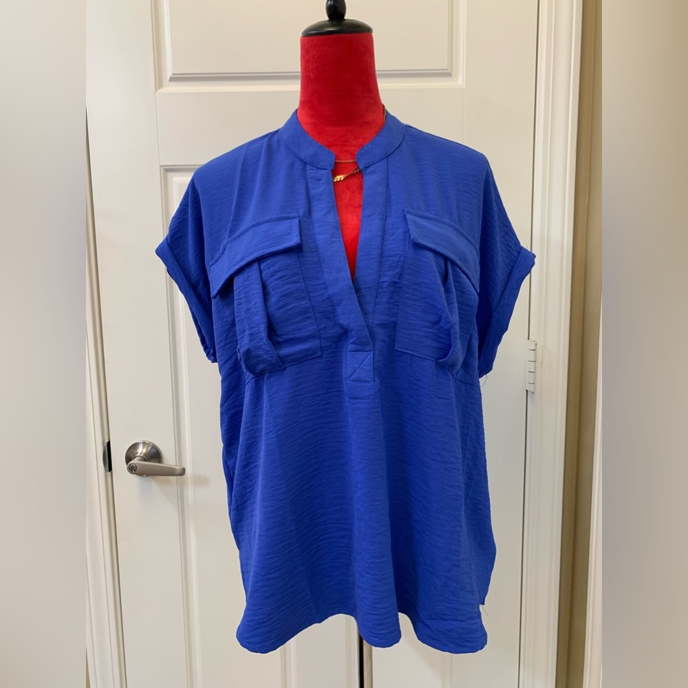 BLUE SHORT SLEEVE V NECK TOP
